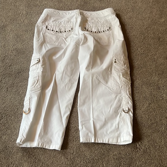 White House | Black Market - Capri Pants - White - Size 8 - Picture 7 of 7